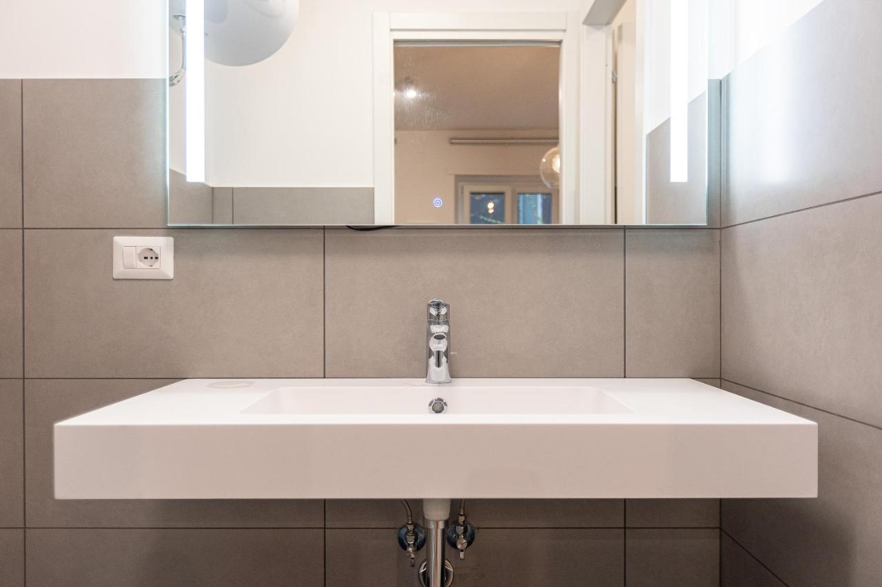Province Apartment-Rental In Рим Екстер'єр фото