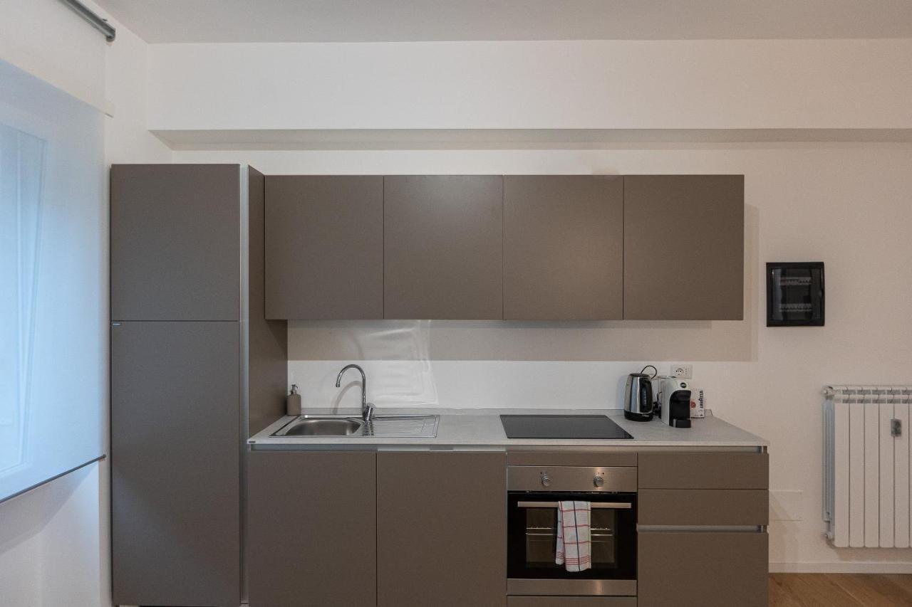 Province Apartment-Rental In Рим Екстер'єр фото