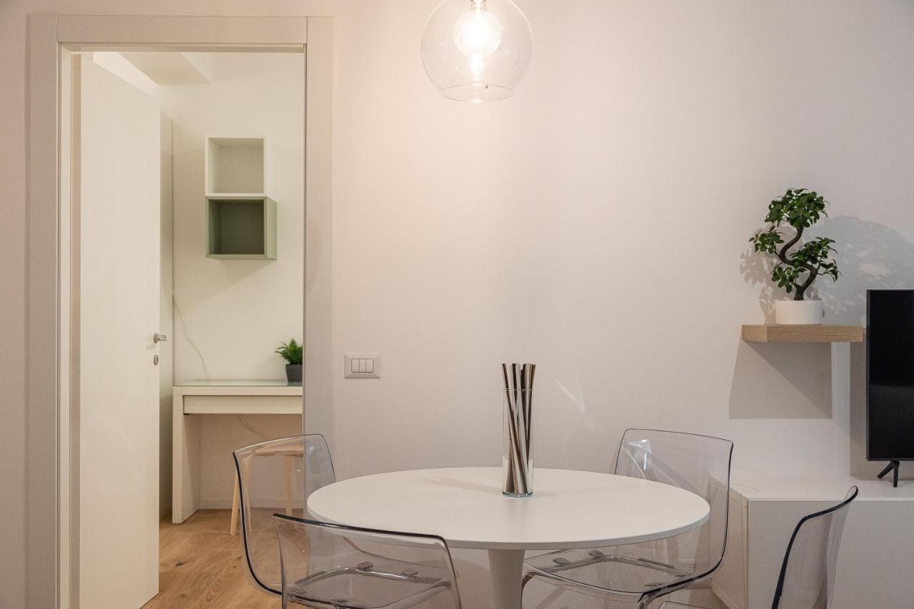 Province Apartment-Rental In Рим Екстер'єр фото