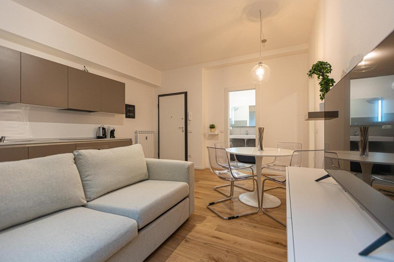 Province Apartment-Rental In Рим Екстер'єр фото